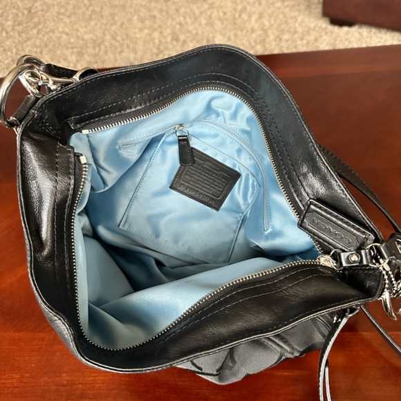 Coach Handbag - Picture 2 of 2